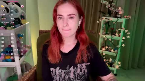 Snapshot of shyfoxxxy chatting on 12, 7, 2026 Effie online show from 12, 7, 2026