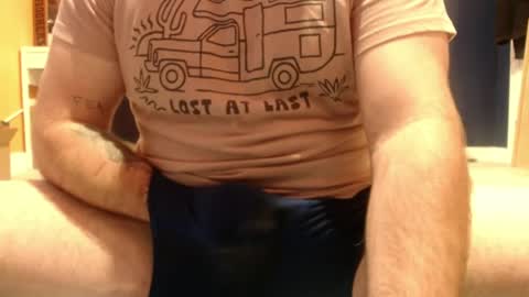 Snapshot of shyguy0212 chatting on 6, 4, 2026 shyguy0212 online show from 6, 4, 2026