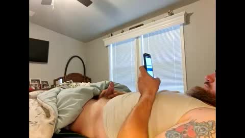 Snapshot of shyguycurious5 chatting on 23, 9, 2025 shyguycurious5 online show from 23, 9, 2025