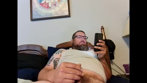 Snapshot of shyguycurious5 chatting on 24, 9, 2025 shyguycurious5 online show from 24, 9, 2025