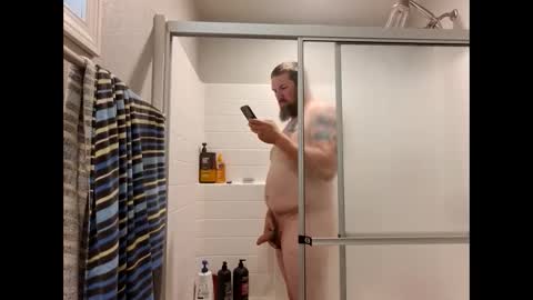 Snapshot of shyguycurious5 chatting on 26, 9, 2025 shyguycurious5 online show from 26, 9, 2025