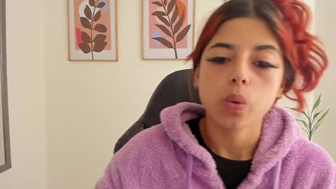 Snapshot of shylittlebunny chatting on 11, 1, 2025 shylittlebunny online show from 11, 1, 2025