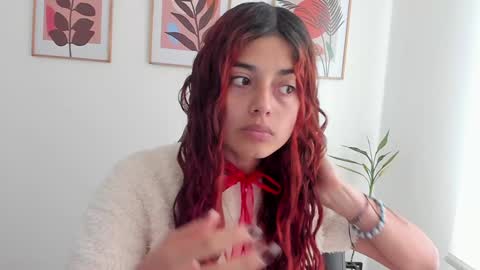 Snapshot of shylittlebunny chatting on 28, 1, 2025 shylittlebunny online show from 28, 1, 2025