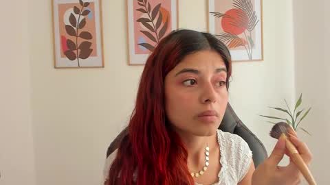Snapshot of shylittlebunny chatting on 21, 2, 2025 shylittlebunny online show from 21, 2, 2025