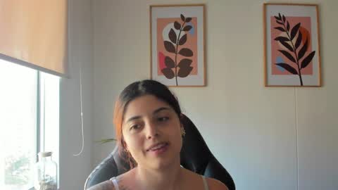 Snapshot of shylittlebunny chatting on 8, 4, 2026 shylittlebunny online show from 8, 4, 2026