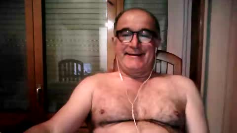 Snapshot of shymmy10 chatting on 20, 4, 2026 shymmy10 online show from 20, 4, 2026