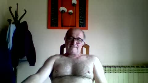 Snapshot of shymmy10 chatting on 2, 5, 2026 shymmy10 online show from 2, 5, 2026