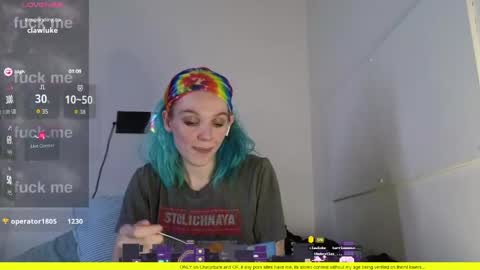 Snapshot of shyohiogirl chatting on 7, 6, 2026 Hippie online show from 7, 6, 2026