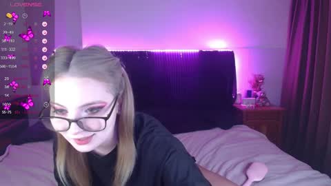 Snapshot of shysweetrish chatting on 5, 6, 2026 shysweetrish online show from 5, 6, 2026