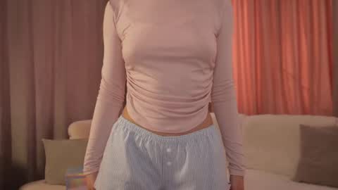 Snapshot of shytany chatting on 16, 4, 2026 Tanya online show from 16, 4, 2026