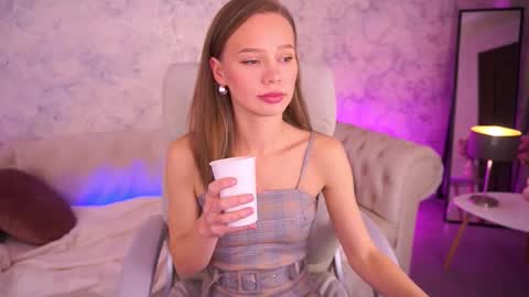 Snapshot of shyysiren chatting on 23, 10, 2025 shyysiren online show from 23, 10, 2025