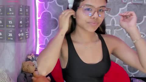 Snapshot of sidney_brownn chatting on 29, 4, 2026 sidney_brownn online show from 29, 4, 2026