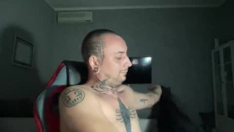 Snapshot of sidvicious23cm chatting on 3, 2, 2026 sidvicious23cm online show from 3, 2, 2026