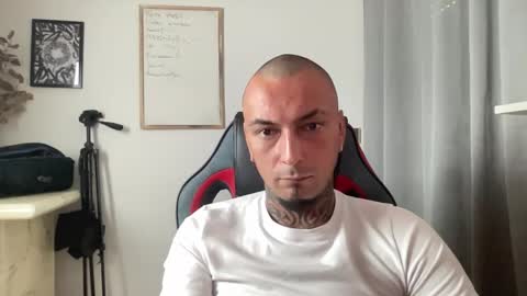 Snapshot of sidvicious23cm chatting on 5, 5, 2026 sidvicious23cm online show from 5, 5, 2026