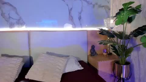 sienna belluccii online show from 8, 8, 2026