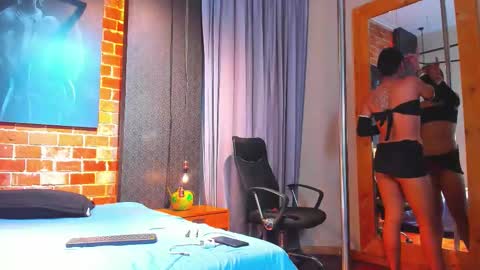 Snapshot of sienna_dark chatting on 25, 3, 2026 SinnaDark online show from 25, 3, 2026