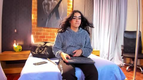 Snapshot of sienna_dark chatting on 29, 3, 2026 SinnaDark online show from 29, 3, 2026