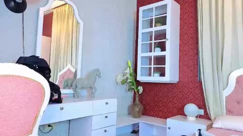 Snapshot of sienna_dark chatting on 15, 4, 2026 SinnaDark online show from 15, 4, 2026