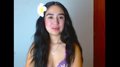 Snapshot of sienna_lorens chatting on 4, 3, 2026 Amber online show from 4, 3, 2026