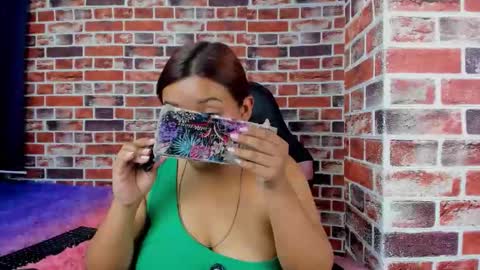 sienna_lux01 online show from 18, 3, 2026