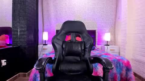 Snapshot of sienna_lux01 chatting on 7, 7, 2026 sienna_lux01 online show from 7, 7, 2026