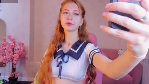 Snapshot of sienna_nyx chatting on 24, 6, 2026 Sienna online show from 24, 6, 2026