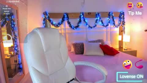 Sienna  online show from 21, 11, 2025