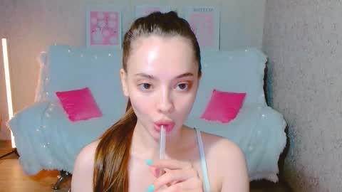 Snapshot of siennamia chatting on 6, 6, 2026 Sienna Mia online show from 6, 6, 2026