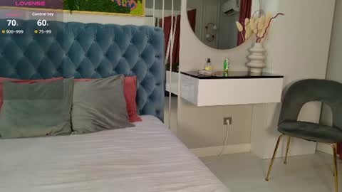 Sienna online show from 13, 7, 2026
