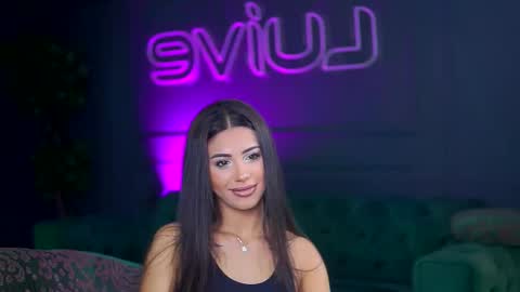 Sienna online show from 8, 11, 2025