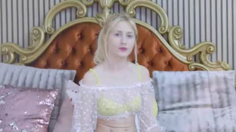 SiennaShapiro online show from 1, 2, 2026