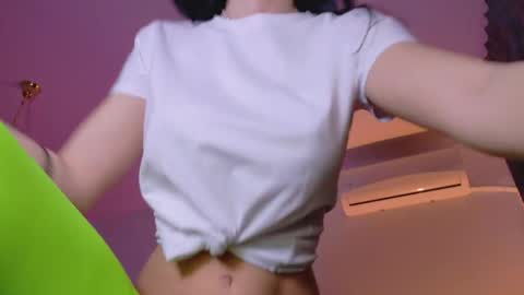 Sienna online show from 7, 4, 2026