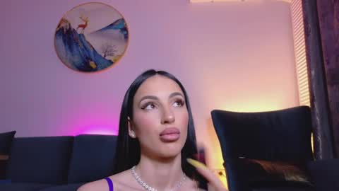 Sienna online show from 18, 4, 2026