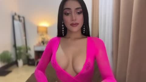 Snapshot of sierra_cox chatting on 14, 7, 2026 MISS YSABELLE online show from 14, 7, 2026
