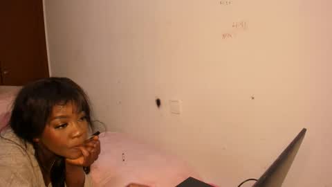 sierra_violet online show from 25, 3, 2026