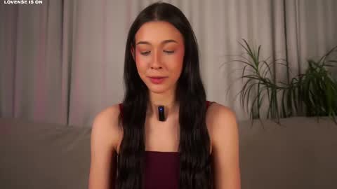 Snapshot of signehinz chatting on 24, 11, 2025 Eva online show from 24, 11, 2025