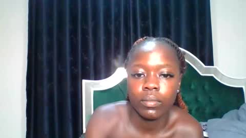 Snapshot of silent_carry chatting on 8, 3, 2026 silent carry online show from 8, 3, 2026