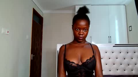 Snapshot of silent_carry chatting on 1, 4, 2026 silent carry online show from 1, 4, 2026