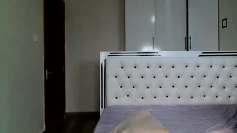 Snapshot of silent_carry chatting on 16, 4, 2026 silent carry online show from 16, 4, 2026