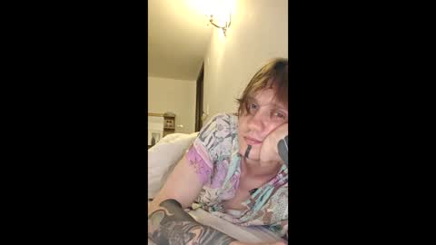 Snapshot of silent_stitch chatting on 12, 5, 2026 silent_stitch online show from 12, 5, 2026