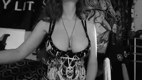 Snapshot of silentmary chatting on 8, 7, 2026 Allmylinkssilentmary666 online show from 8, 7, 2026