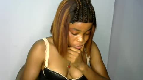 Snapshot of silm_baddie14 chatting on 16, 6, 2026 slim daddie14 online show from 16, 6, 2026