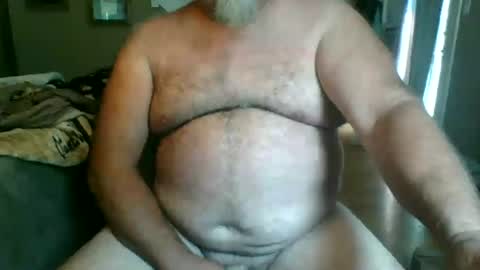 Snapshot of silverdadbod26 chatting on 2, 7, 2026 silverdadbod26 online show from 2, 7, 2026