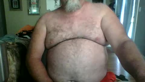 Snapshot of silverdadbod26 chatting on 3, 7, 2026 silverdadbod26 online show from 3, 7, 2026