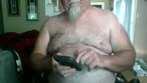 Snapshot of silverdadbod26 chatting on 10, 7, 2026 silverdadbod26 online show from 10, 7, 2026