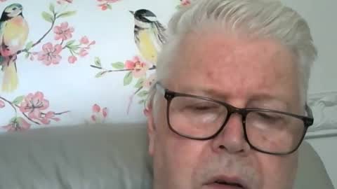 Snapshot of silverfoxpauly chatting on 27, 5, 2026 silverfoxpauly online show from 27, 5, 2026