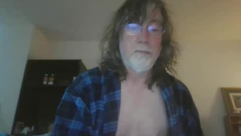 Snapshot of silverfunfox chatting on 4, 12, 2025 silverfunfox online show from 4, 12, 2025