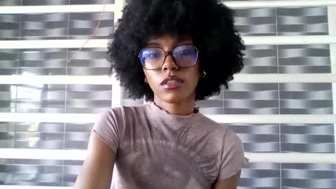 Snapshot of silverosequeen chatting on 23, 10, 2025 silverosequeen online show from 23, 10, 2025