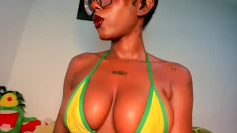 Snapshot of silverosequeen chatting on 15, 7, 2026 silverosequeen online show from 15, 7, 2026