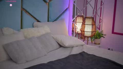  Kristina Kris  online show from 21, 6, 2026